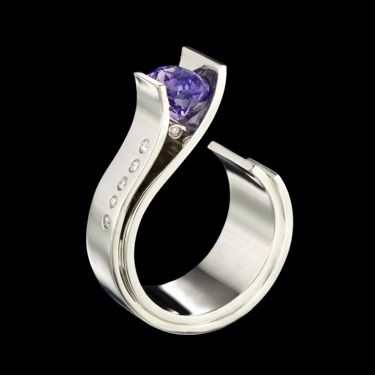 Purple Sapphire Ring Fiore