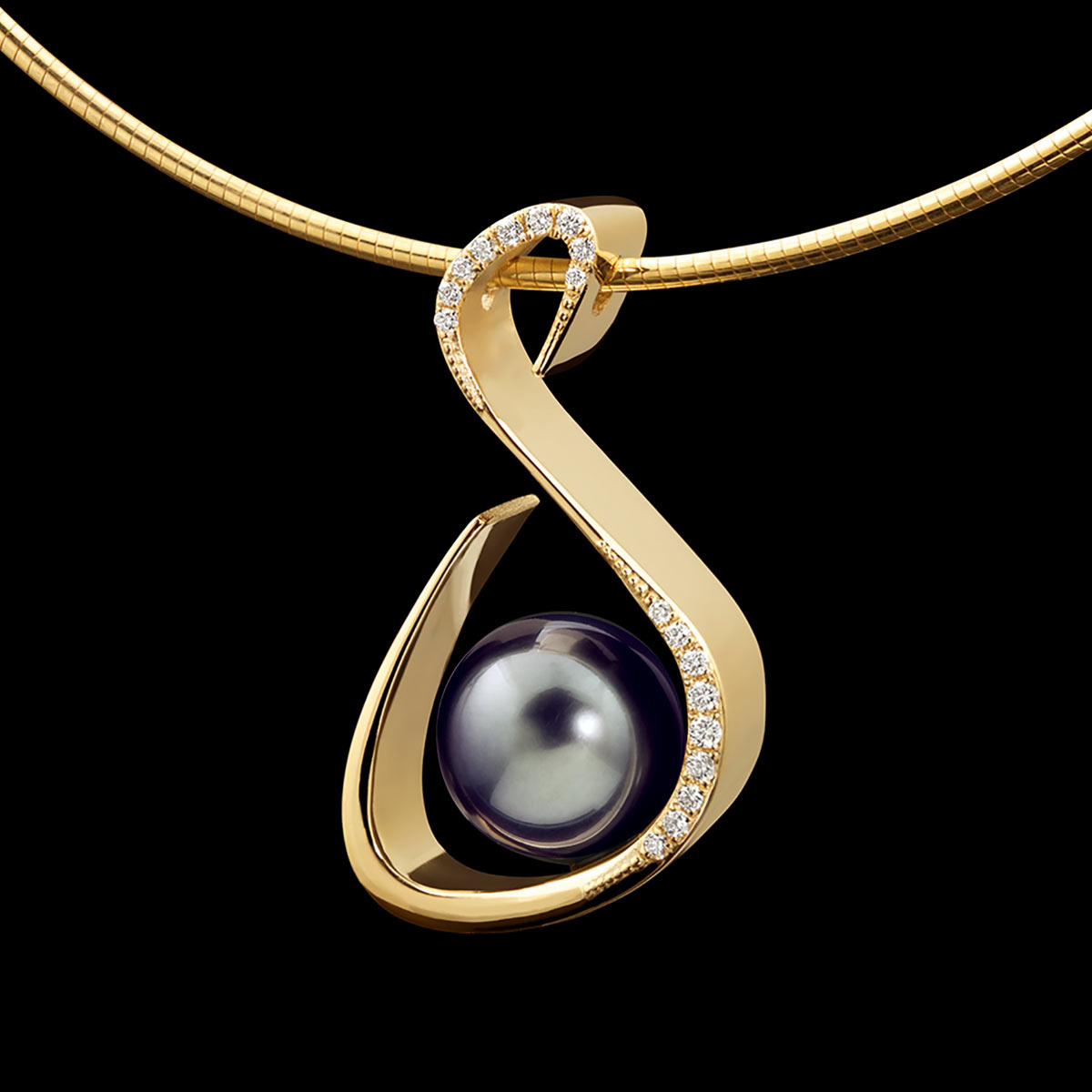 Tahitian Pearl Pendant | Serenity