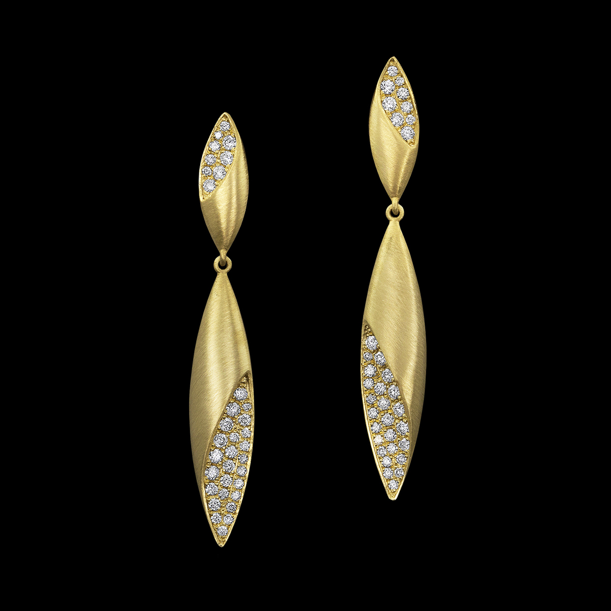 dune diamond earrings yellow gold