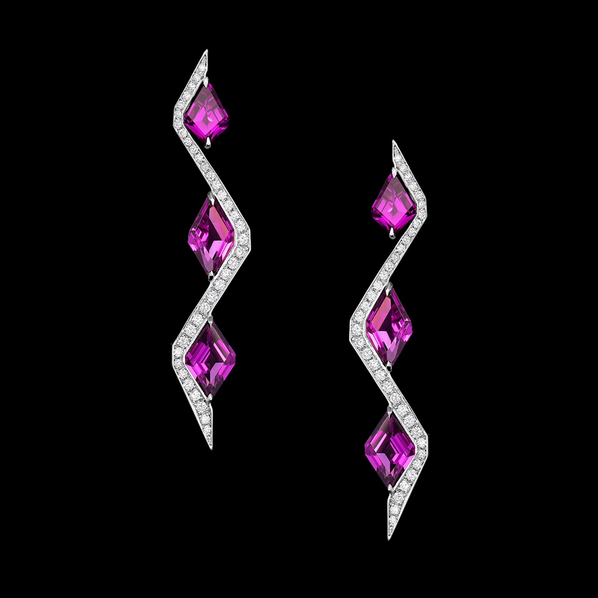 Garnet, Diamond & Gold Earrings | Fluarant