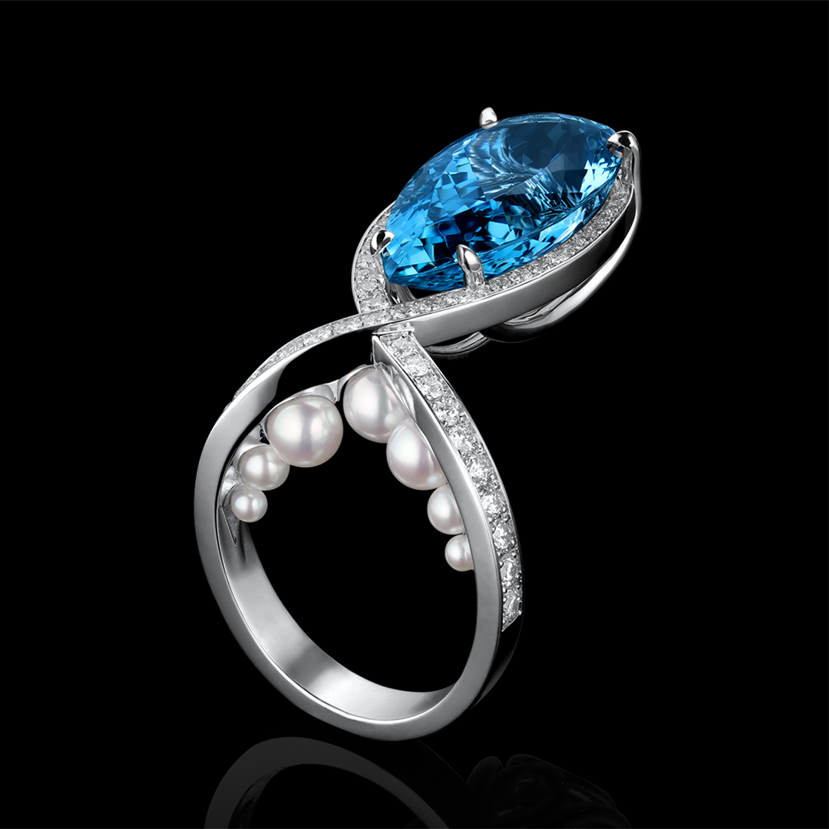 Aquamarine, Diamond, Pearl & Platinum Ring | Fantasia - AGTA Spectrum 2023