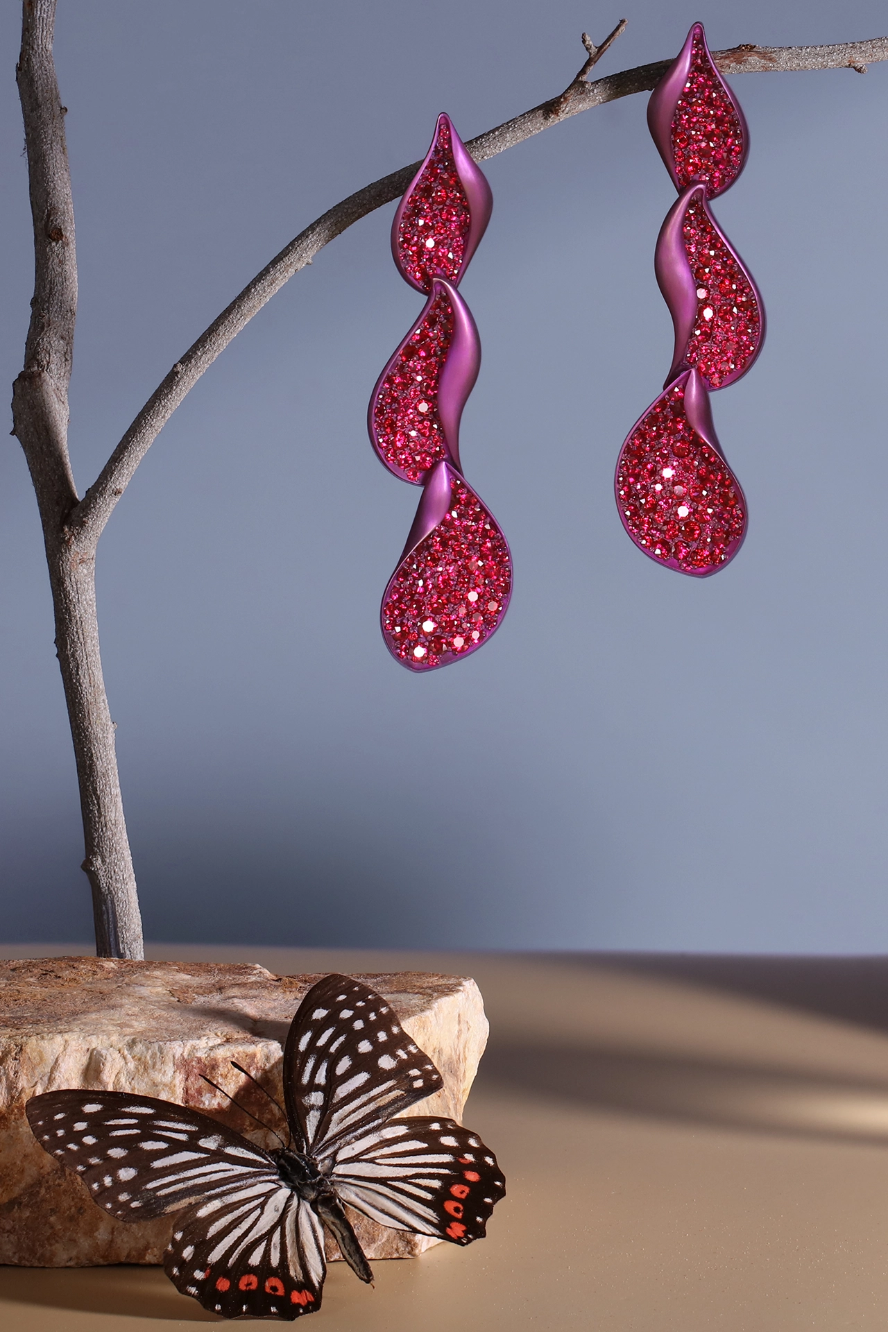 Dalí’s Garden Dinner: A Surreal Evening Unveiled